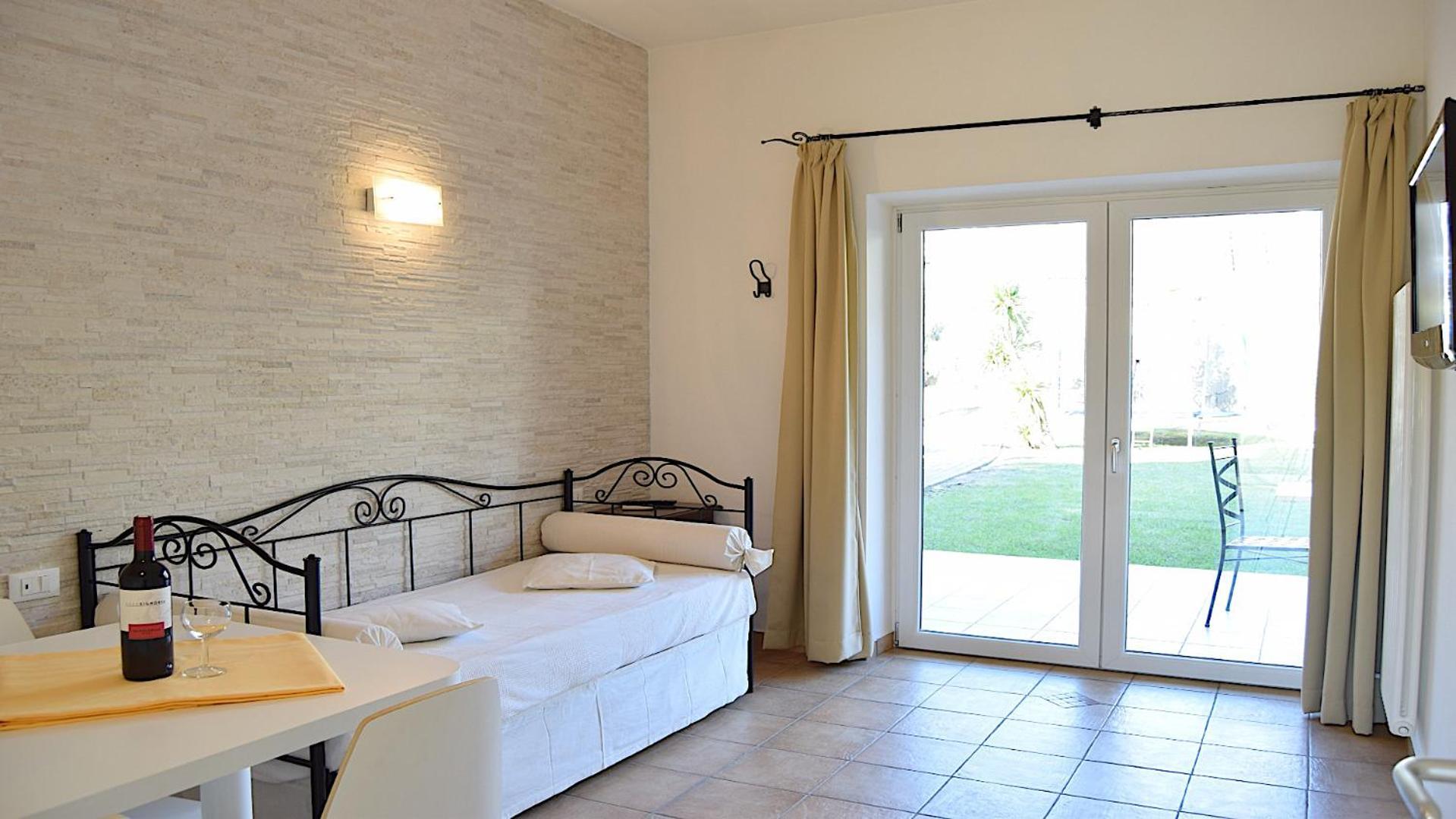 الشقق الفندقية ريفا ديل غاردافي  Residenza Le Due Torri المظهر الخارجي الصورة